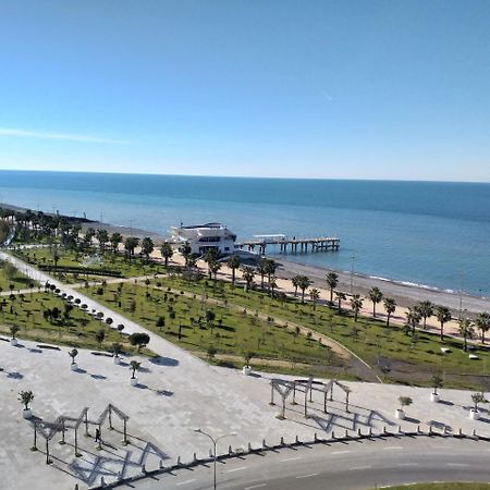 Batumi Beach Tower Aparthotel Exterior photo