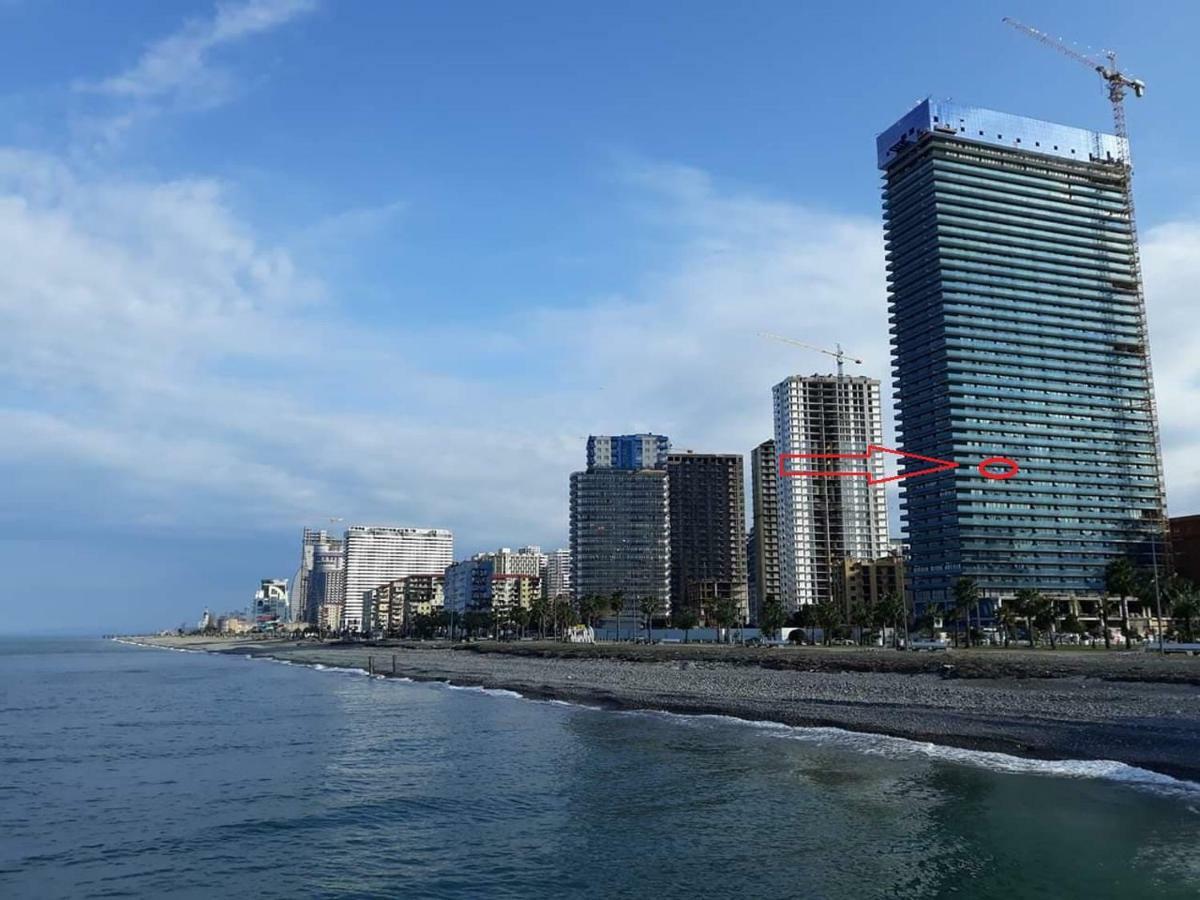 Batumi Beach Tower Aparthotel Exterior photo