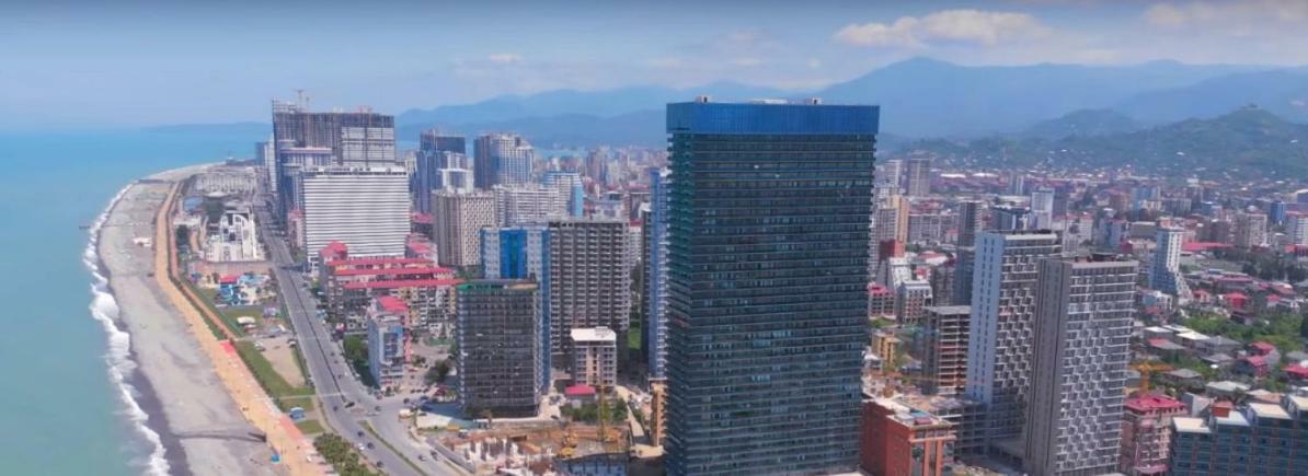 Batumi Beach Tower Aparthotel Exterior photo